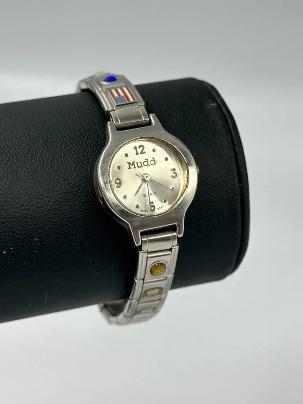 Mudd Watch Womens Silver Tone Italian Charms Stretch Expansion Band Y2K 7.5